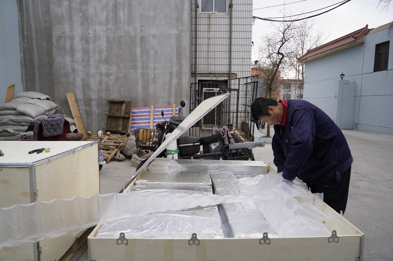 辉阳智联向南非发货3套光伏气象站